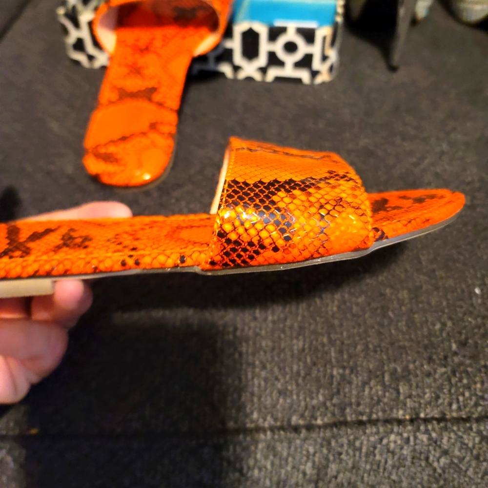 Orange slide sandal size 6 1/2